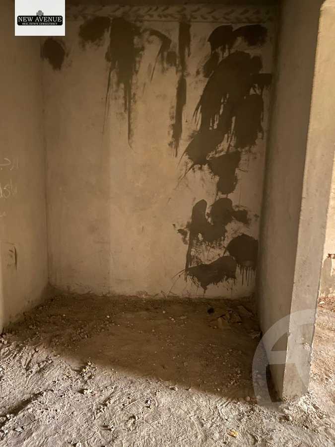 https://aqarmap.com.eg/en/listing/6410218-for-sale-cairo-new-cairo-first-settlement-mhwr-mstfy-kml