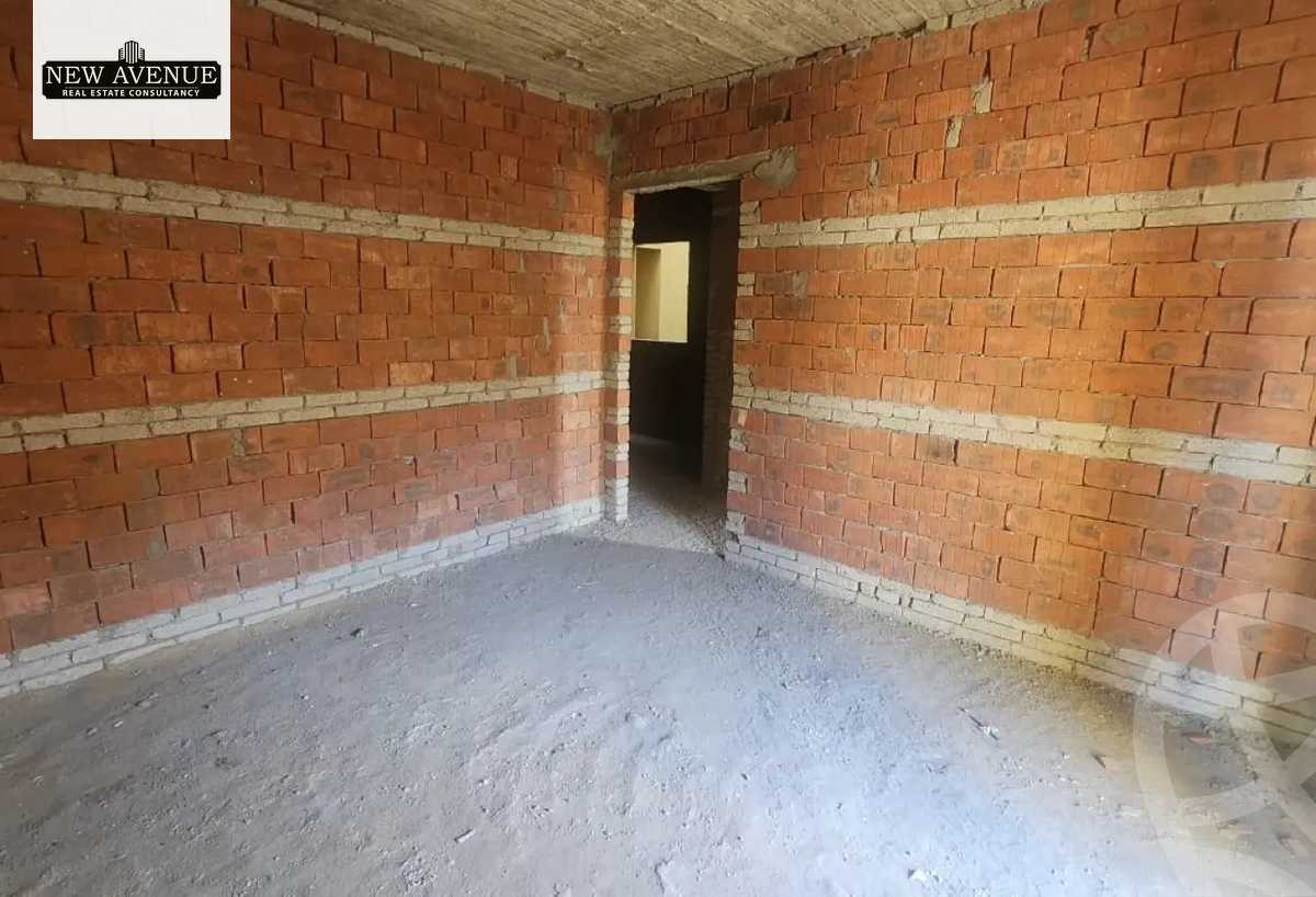 https://aqarmap.com.eg/en/listing/6410464-for-sale-cairo-el-shorouk-compounds-maadi-view