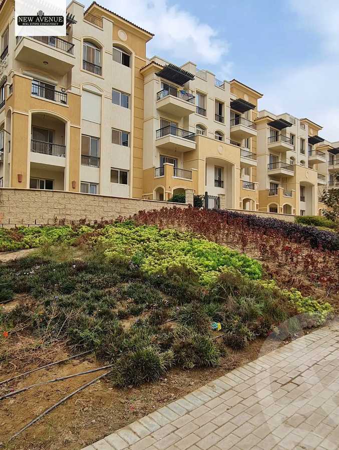 https://aqarmap.com.eg/en/listing/6416357-for-sale-cairo-new-cairo-compounds-stwn-ryzydns-by-ar-y-llttwyr