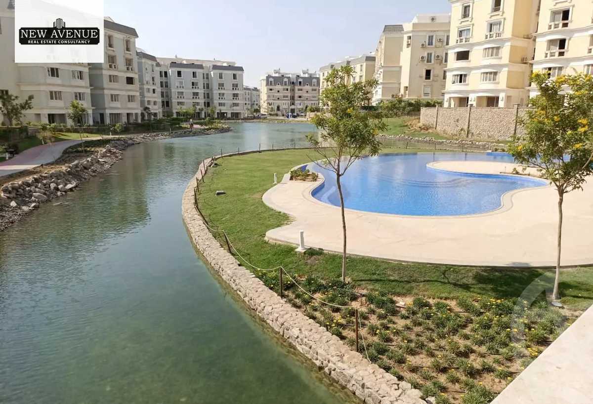 https://aqarmap.com.eg/ar/listing/6418870-for-sale-cairo-new-cairo-compounds-mountain-view-hyde-park