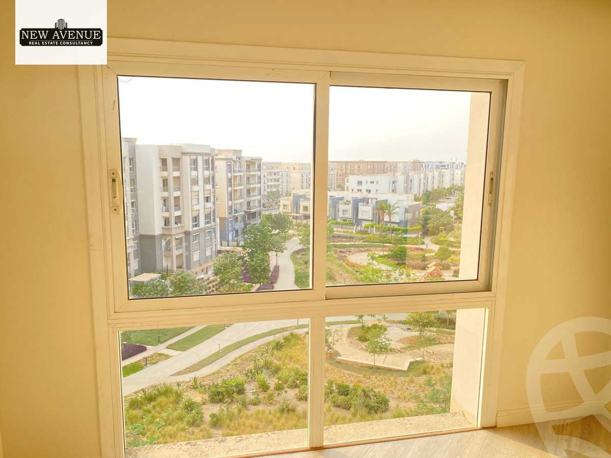 https://aqarmap.com.eg/en/listing/6423785-for-sale-cairo-new-cairo-compounds-hyde-park-park-corner-hyde-park