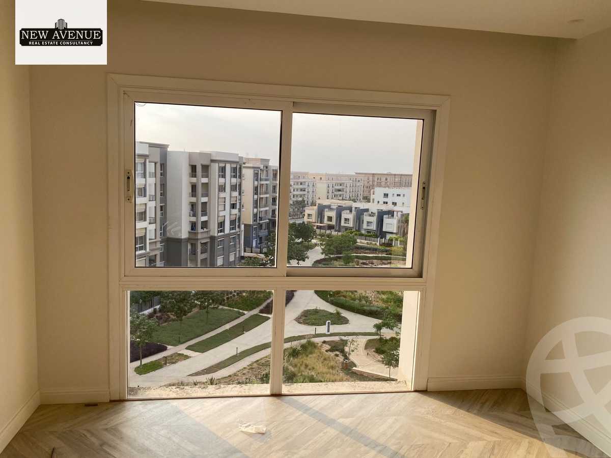 https://aqarmap.com.eg/en/listing/6423785-for-sale-cairo-new-cairo-compounds-hyde-park-park-corner-hyde-park