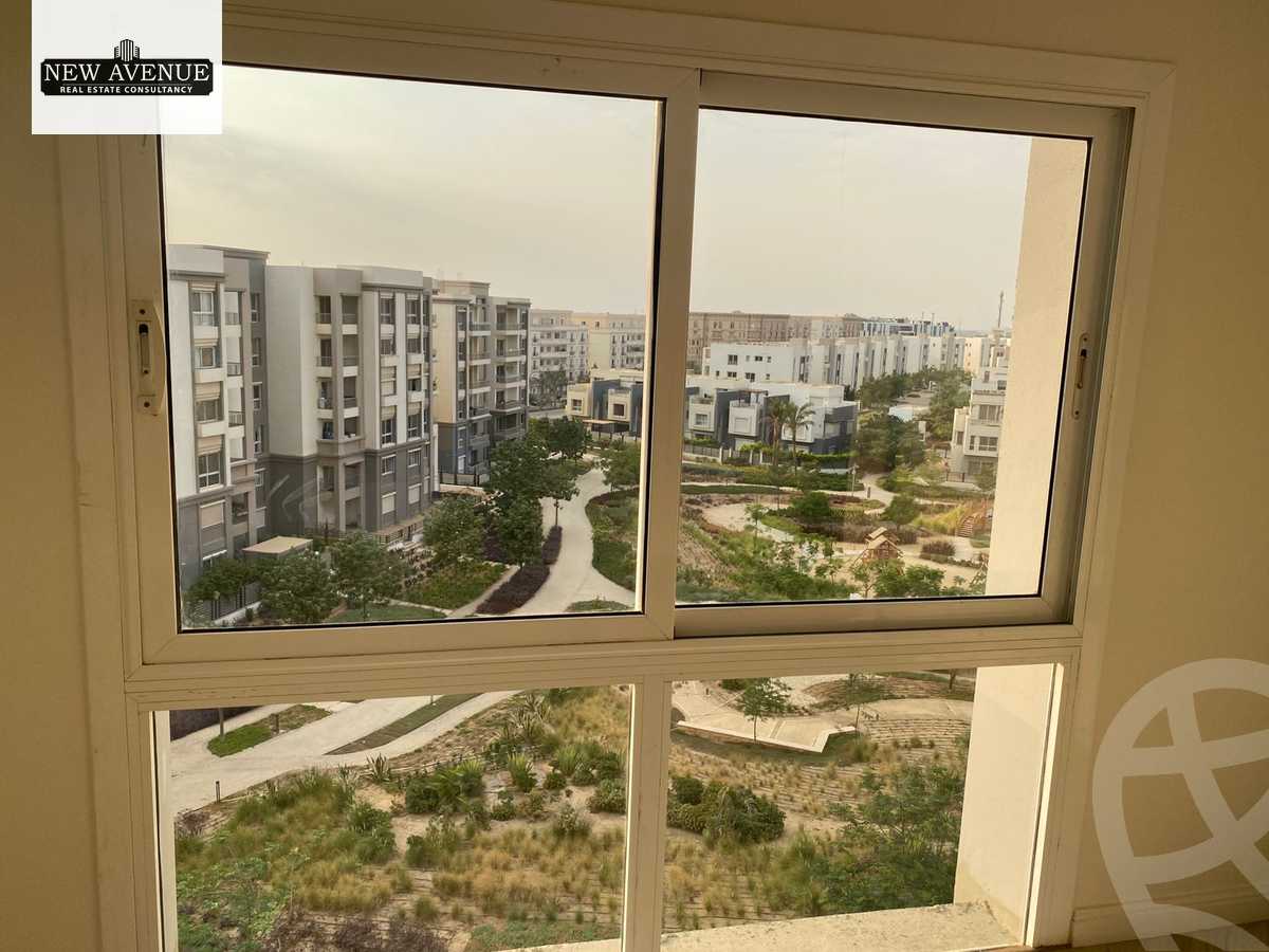 https://aqarmap.com.eg/en/listing/6423785-for-sale-cairo-new-cairo-compounds-hyde-park-park-corner-hyde-park
