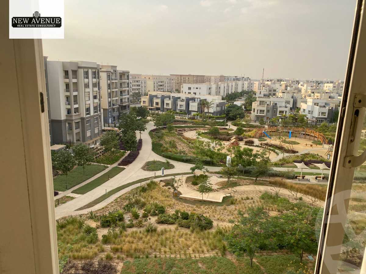 https://aqarmap.com.eg/en/listing/6423785-for-sale-cairo-new-cairo-compounds-hyde-park-park-corner-hyde-park