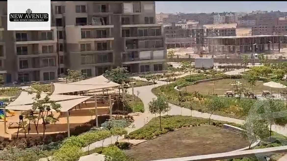 https://aqarmap.com.eg/en/listing/6423923-for-sale-cairo-new-cairo-compounds-blm-hylz-nyw-kyrw