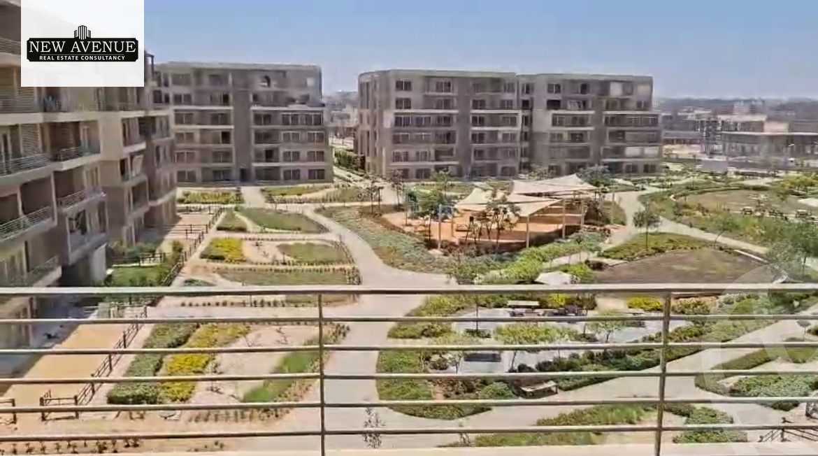https://aqarmap.com.eg/en/listing/6423923-for-sale-cairo-new-cairo-compounds-blm-hylz-nyw-kyrw
