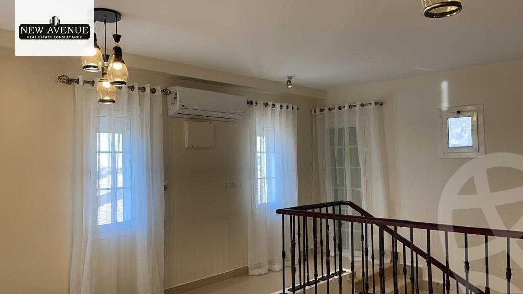 https://aqarmap.com.eg/ar/listing/6425747-for-rent-cairo-new-cairo-compounds-hyde-park-centre-ville-hyde-park
