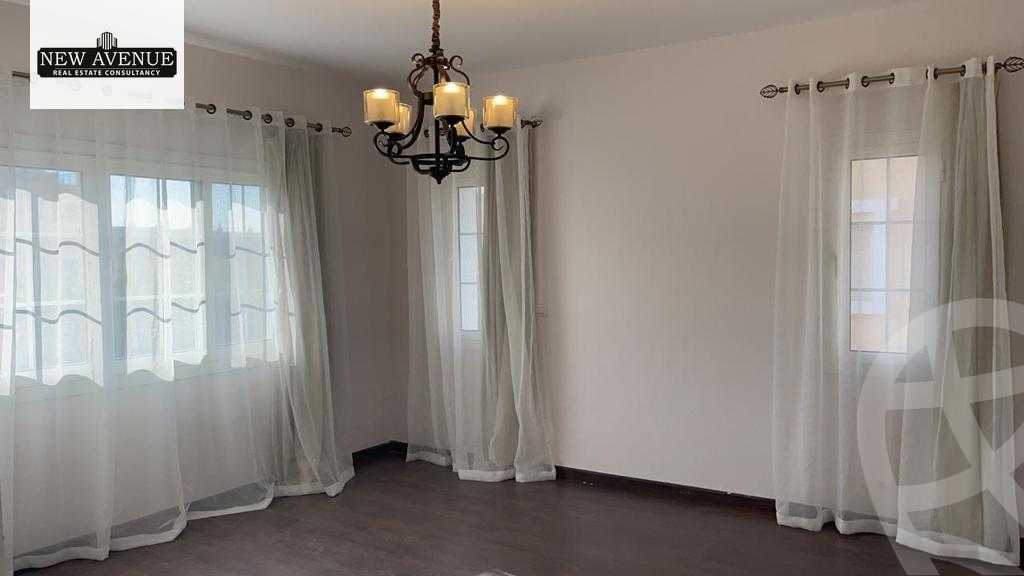 https://aqarmap.com.eg/ar/listing/6425747-for-rent-cairo-new-cairo-compounds-hyde-park-centre-ville-hyde-park