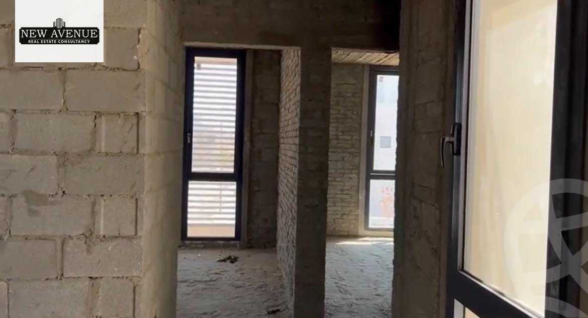 https://aqarmap.com.eg/en/listing/6426015-for-sale-cairo-el-shorouk-compounds-al-burouj-compound-imkan