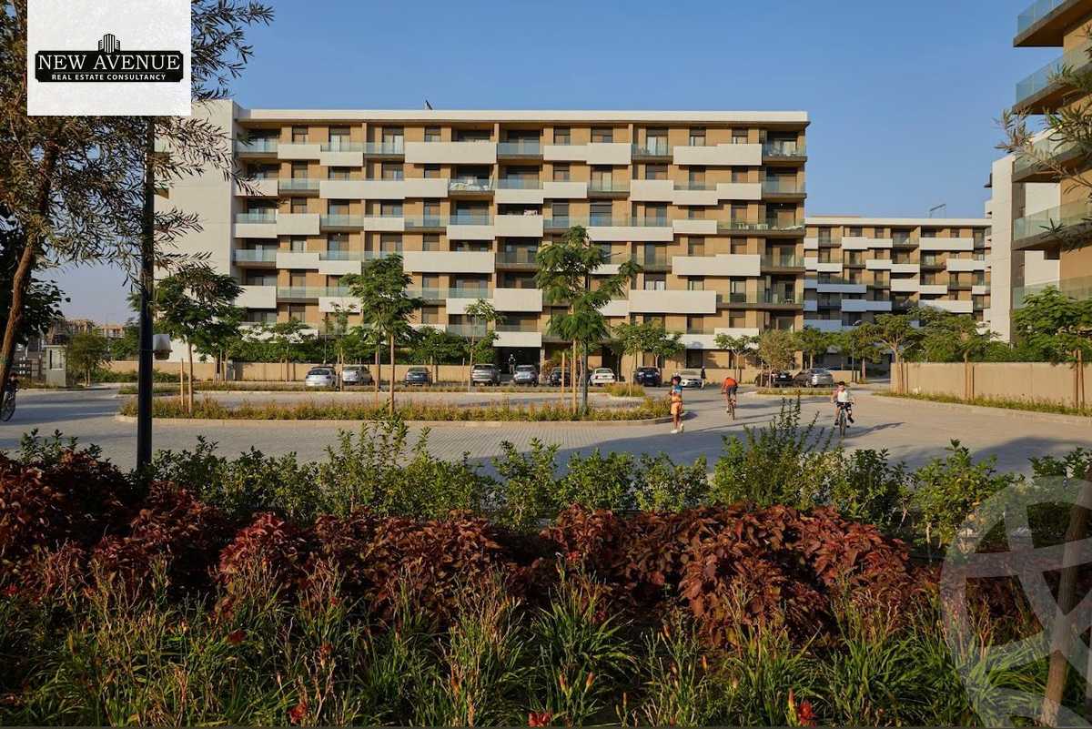 https://aqarmap.com.eg/en/listing/6435342-for-sale-cairo-el-shorouk-compounds-al-burouj-compound-imkan