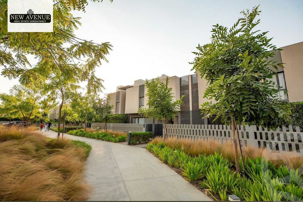https://aqarmap.com.eg/ar/listing/6435373-for-sale-cairo-el-shorouk-compounds-al-burouj-compound-imkan