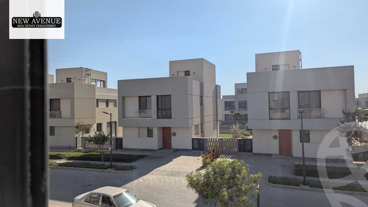 https://aqarmap.com.eg/en/listing/6445902-for-sale-cairo-el-shorouk-compounds-al-burouj-compound-imkan