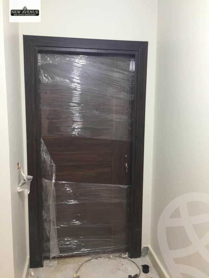 https://aqarmap.com.eg/en/listing/6447533-for-sale-cairo-new-cairo-compounds-moon-valley