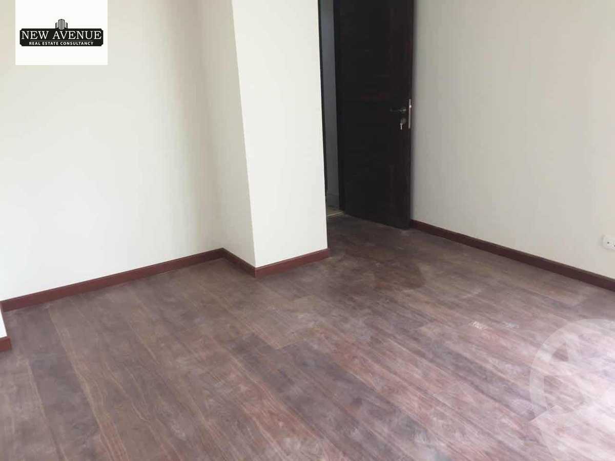 https://aqarmap.com.eg/en/listing/6447533-for-sale-cairo-new-cairo-compounds-moon-valley