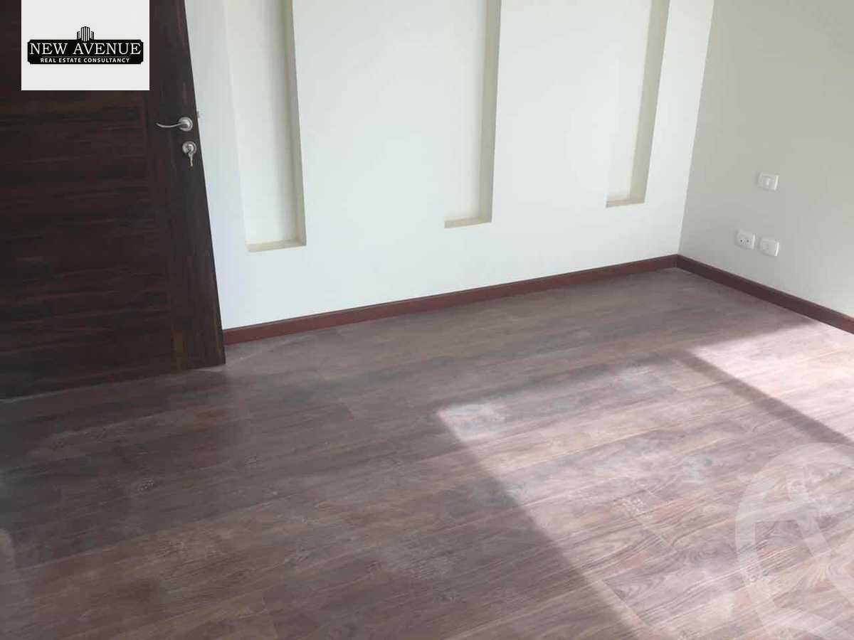 https://aqarmap.com.eg/en/listing/6447533-for-sale-cairo-new-cairo-compounds-moon-valley