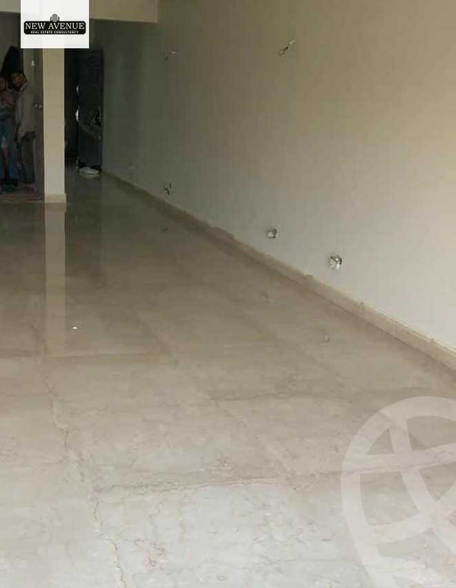 https://aqarmap.com.eg/en/listing/6447533-for-sale-cairo-new-cairo-compounds-moon-valley