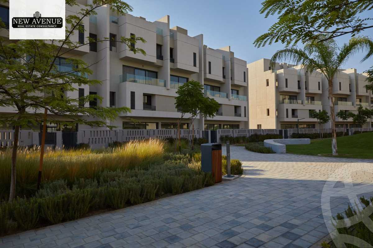 https://aqarmap.com.eg/en/listing/6450369-for-sale-cairo-el-shorouk-compounds-al-burouj-compound-imkan