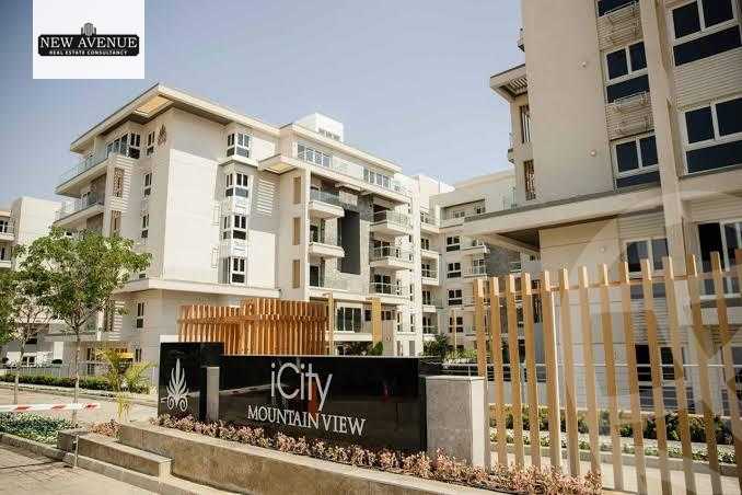 https://aqarmap.com.eg/en/listing/6450374-for-sale-cairo-new-cairo-compounds-mwntn-fyw-y-syty-club-park-mountain-view-icity