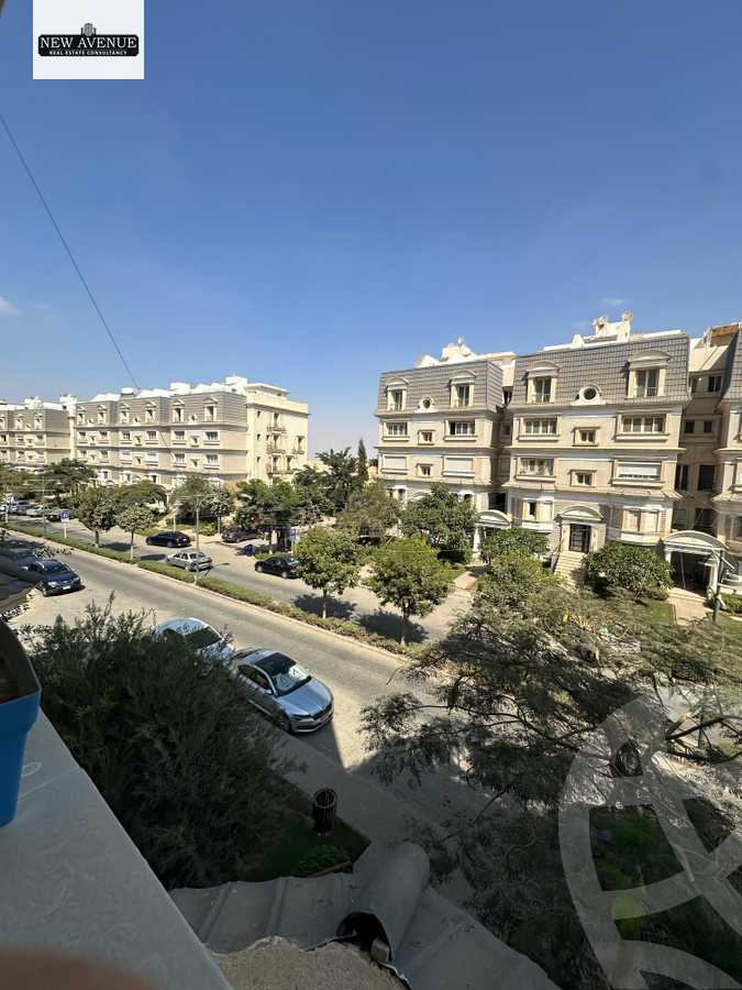 https://aqarmap.com.eg/en/listing/6452622-for-sale-cairo-new-cairo-compounds-mountain-view-hyde-park