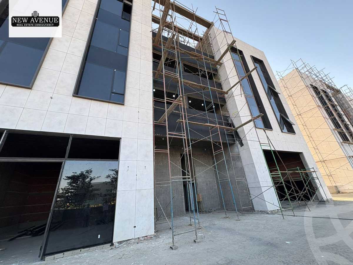 https://aqarmap.com.eg/en/listing/6452941-for-sale-cairo-new-cairo-compounds-the-view-waterway