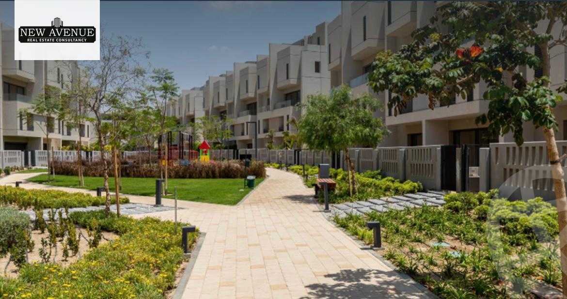 https://aqarmap.com.eg/en/listing/6453967-for-sale-cairo-el-shorouk-compounds-al-burouj-compound-imkan