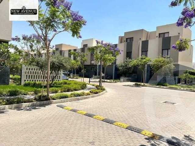 https://aqarmap.com.eg/en/listing/6454036-for-sale-cairo-el-shorouk-compounds-al-burouj-compound-imkan