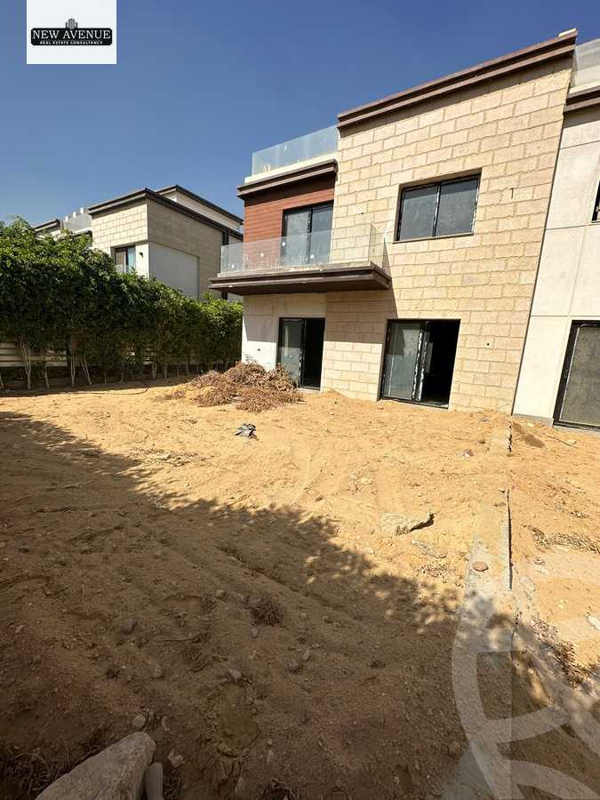 https://aqarmap.com.eg/ar/listing/6470763-for-sale-cairo-new-cairo-compounds-azzar