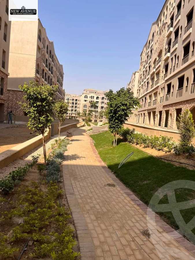 https://aqarmap.com.eg/ar/listing/6472147-for-sale-cairo-new-cairo-lmstqbl-syty-compounds-green-square