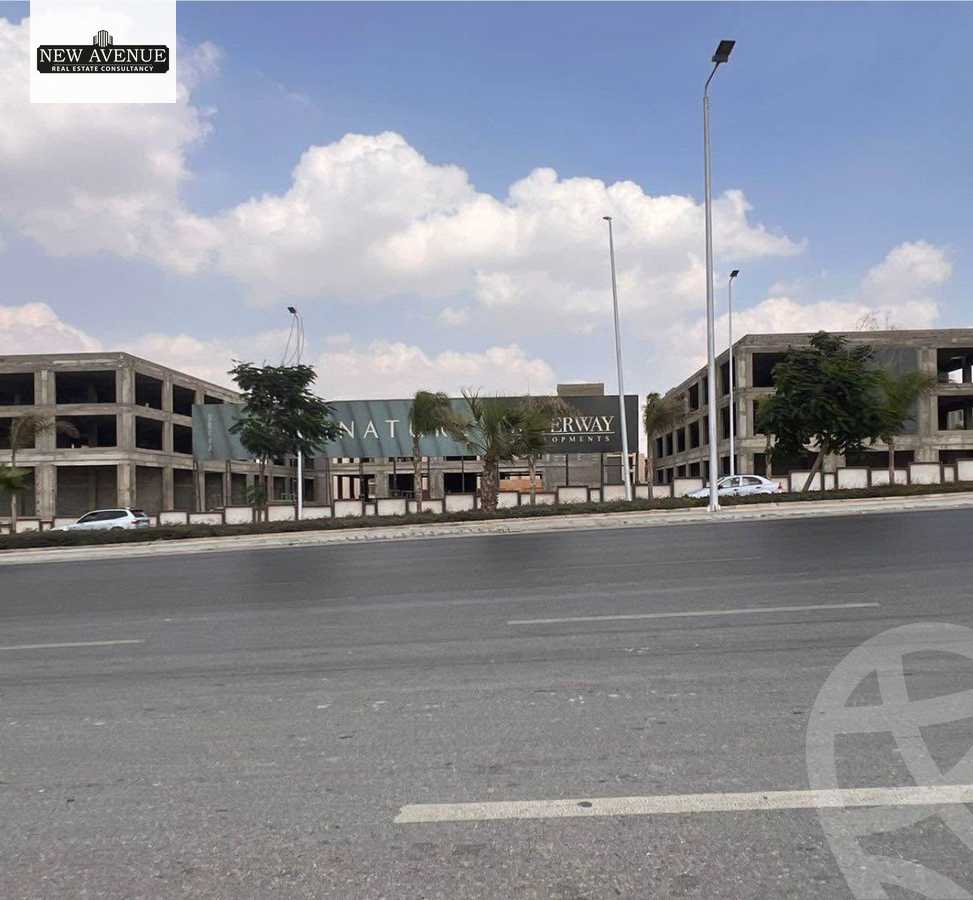https://aqarmap.com.eg/ar/listing/6484251-for-sale-cairo-new-cairo-compounds-w-signature-compound-waterway
