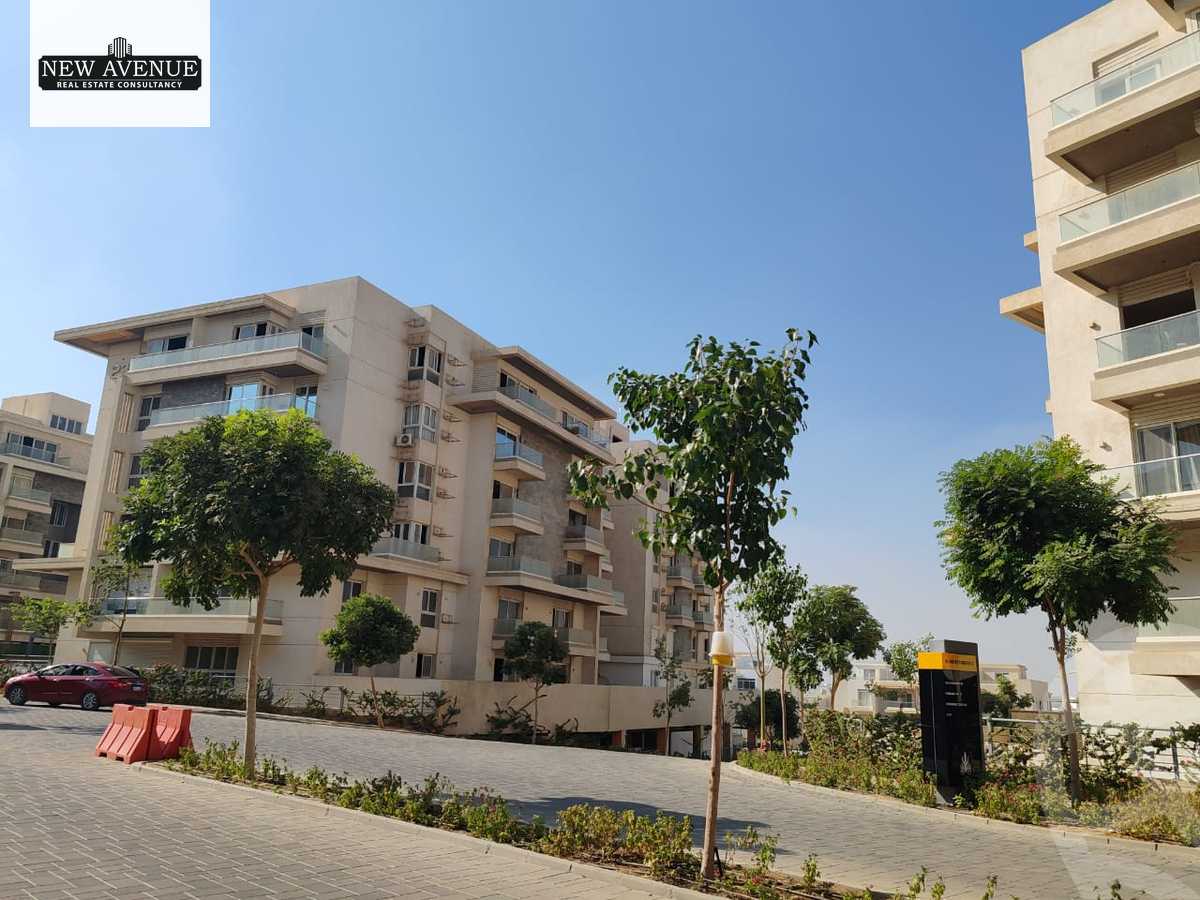 https://aqarmap.com.eg/ar/listing/6484335-for-sale-cairo-new-cairo-compounds-mwntn-fyw-y-syty-club-park-mountain-view-icity