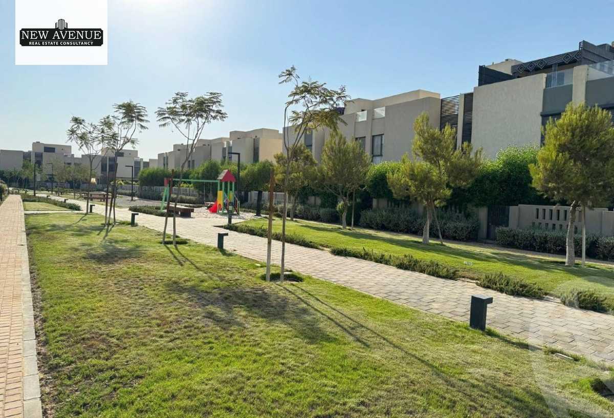 https://aqarmap.com.eg/en/listing/6489261-for-sale-cairo-el-shorouk-compounds-al-burouj-compound-imkan