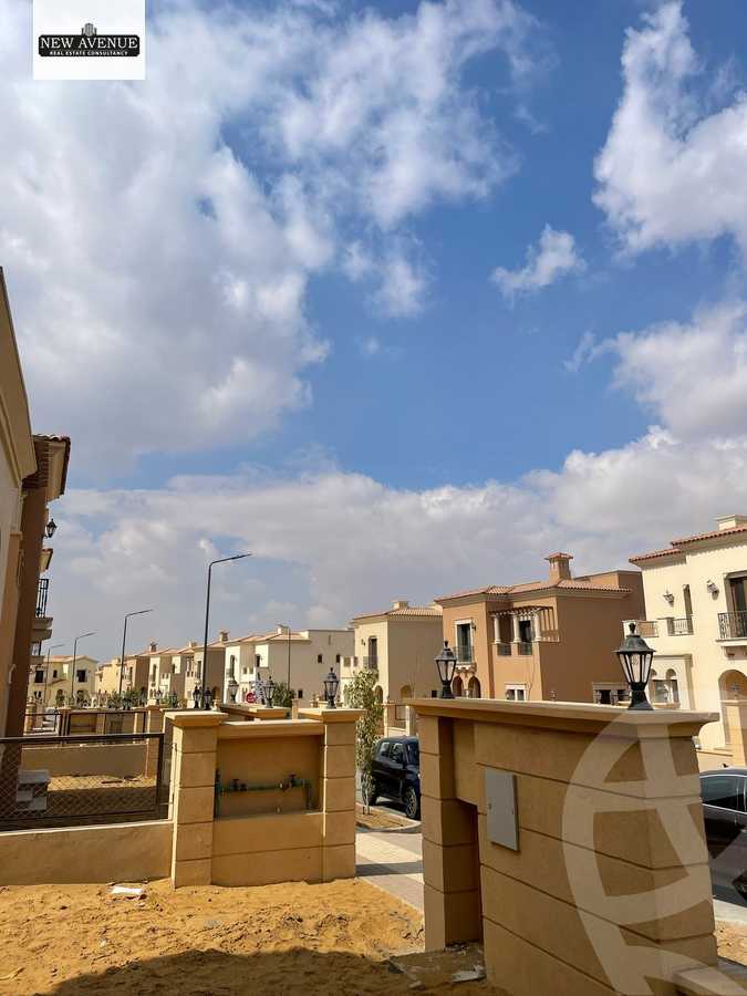 https://aqarmap.com.eg/en/listing/6496683-for-sale-cairo-new-cairo-compounds-city-gate-sapphire-city-gate