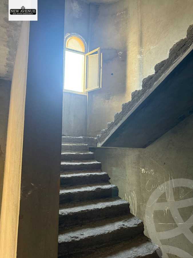https://aqarmap.com.eg/en/listing/6497971-for-sale-cairo-new-cairo-compounds-les-rois