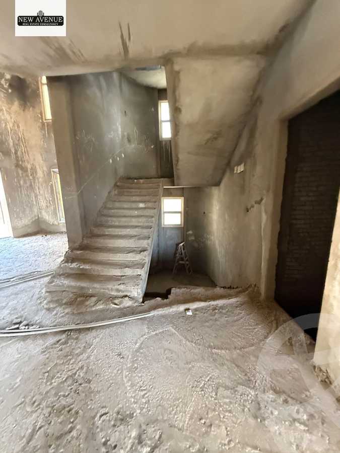 https://aqarmap.com.eg/en/listing/6497971-for-sale-cairo-new-cairo-compounds-les-rois