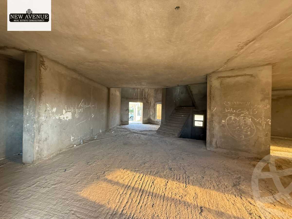 https://aqarmap.com.eg/en/listing/6497971-for-sale-cairo-new-cairo-compounds-les-rois
