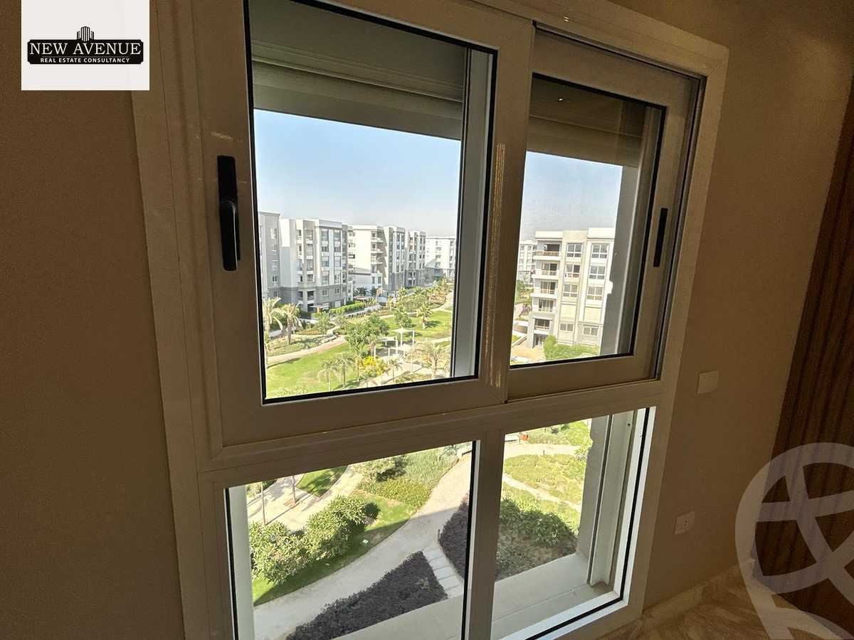 https://aqarmap.com.eg/en/listing/6505302-for-sale-cairo-new-cairo-compounds-hyde-park-park-corner-hyde-park