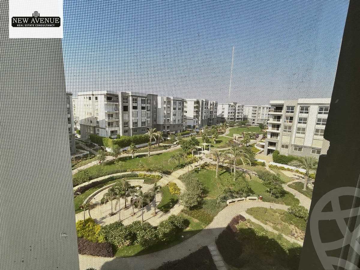 https://aqarmap.com.eg/en/listing/6505302-for-sale-cairo-new-cairo-compounds-hyde-park-park-corner-hyde-park