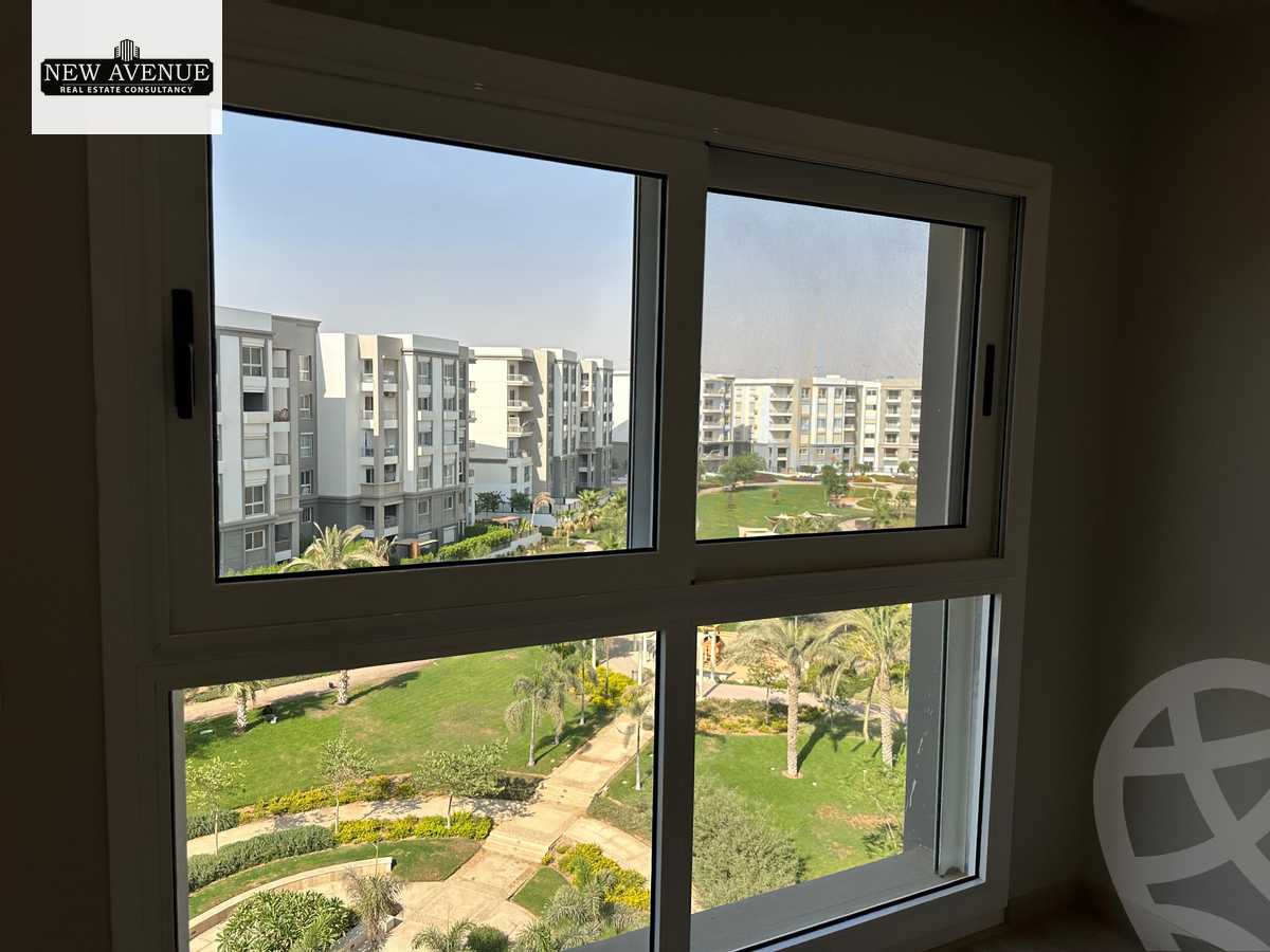 https://aqarmap.com.eg/en/listing/6505302-for-sale-cairo-new-cairo-compounds-hyde-park-park-corner-hyde-park