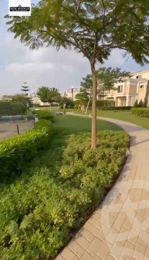 https://aqarmap.com.eg/ar/listing/6505308-for-sale-cairo-new-cairo-compounds-mountain-view-hyde-park