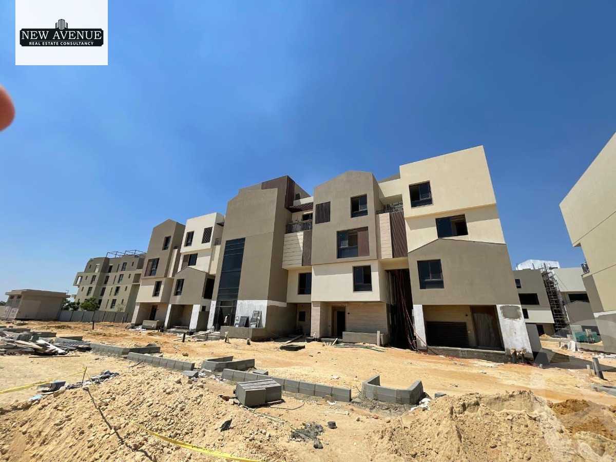 https://aqarmap.com.eg/en/listing/6505446-for-sale-cairo-el-sheikh-zayed-city-lshykh-zyd-ljdyd-vye