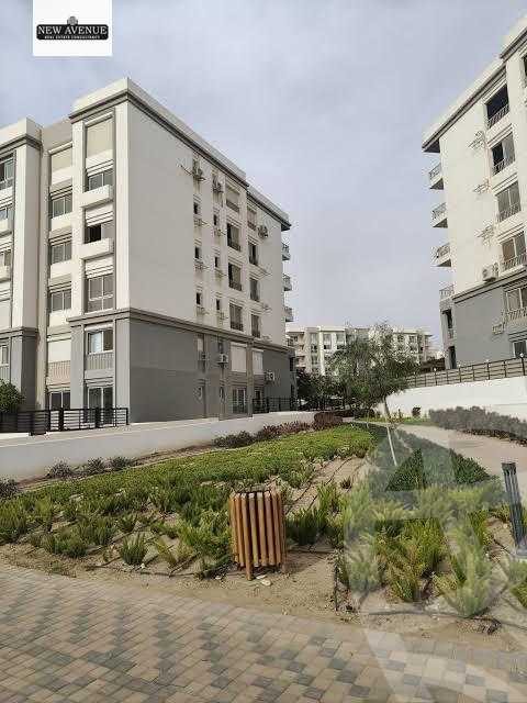 https://aqarmap.com.eg/en/listing/6509660-for-sale-cairo-new-cairo-compounds-hyde-park-centre-ville-hyde-park