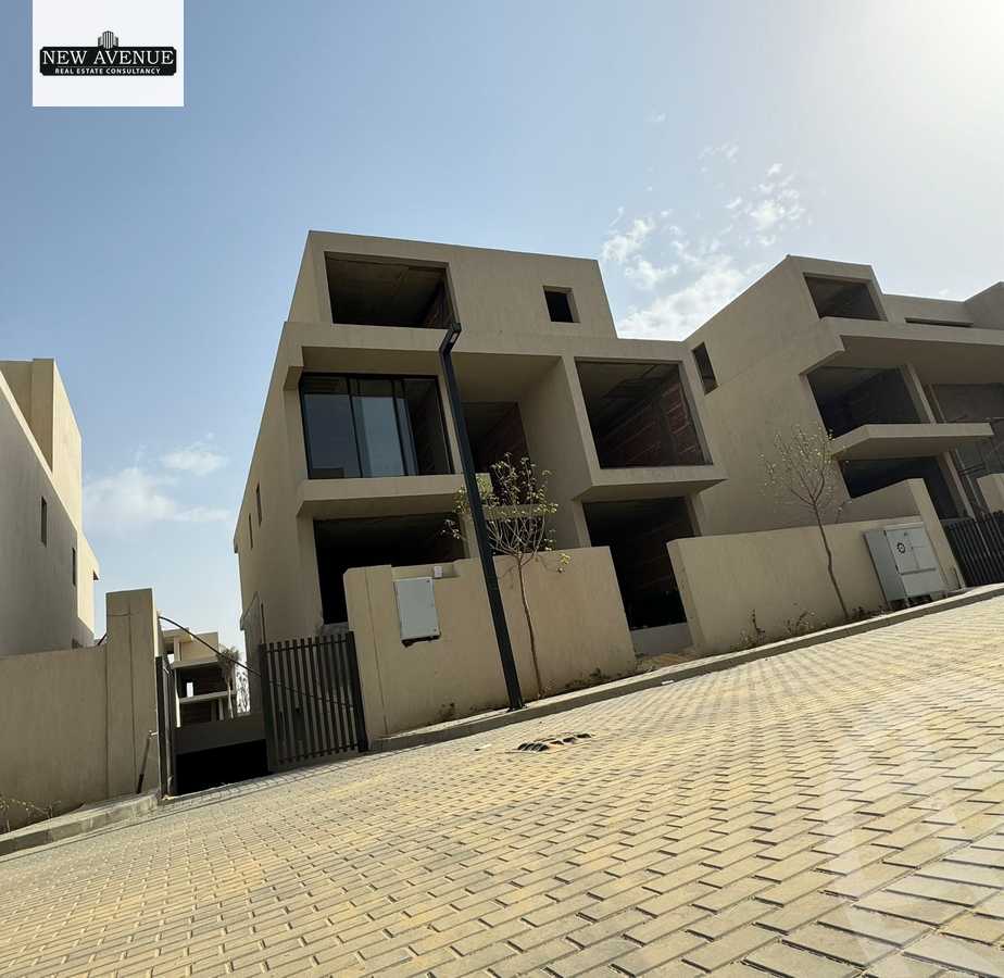 https://aqarmap.com.eg/en/listing/6509742-for-sale-cairo-new-cairo-compounds-lake-view-boutique-el-hazek