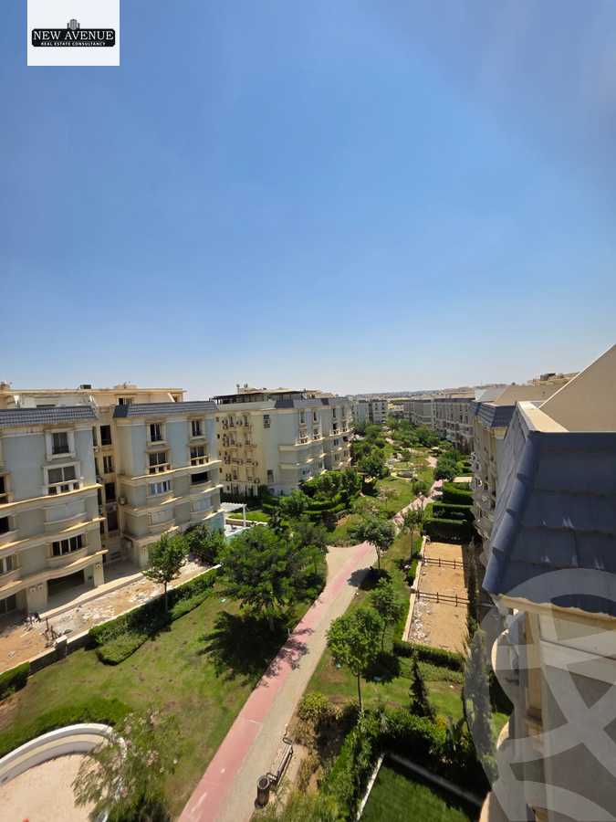 https://aqarmap.com.eg/ar/listing/6515445-for-sale-cairo-new-cairo-compounds-mountain-view-hyde-park