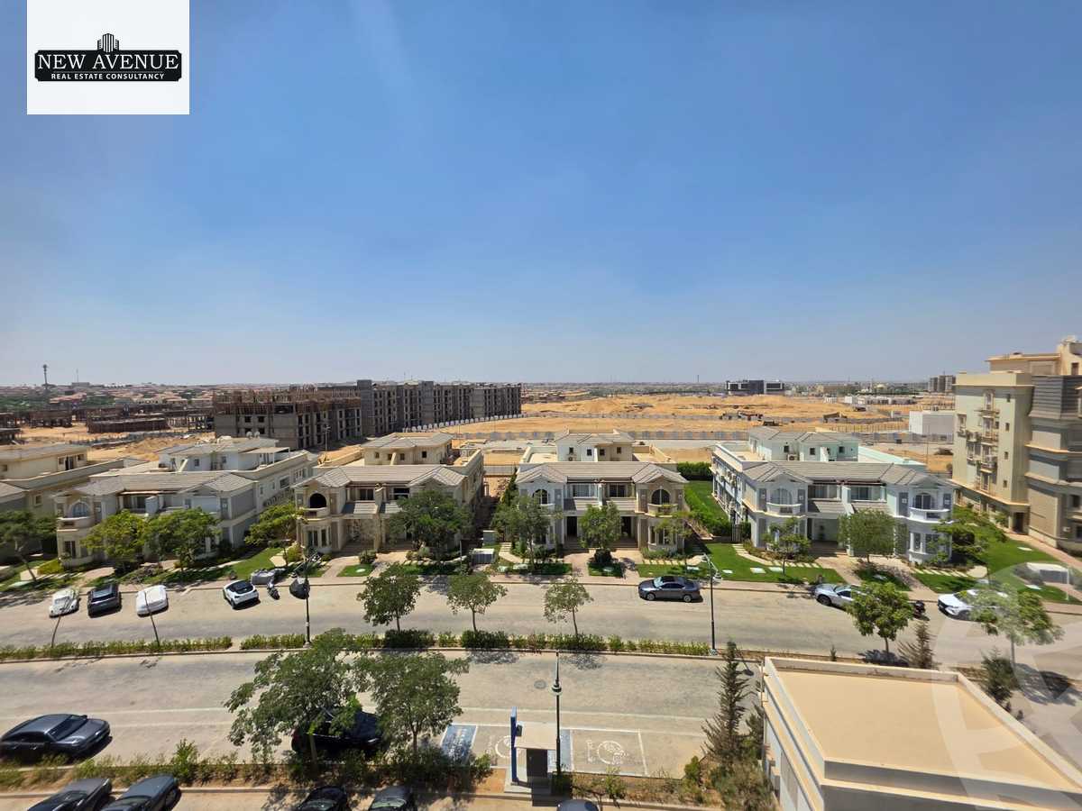 https://aqarmap.com.eg/ar/listing/6515445-for-sale-cairo-new-cairo-compounds-mountain-view-hyde-park