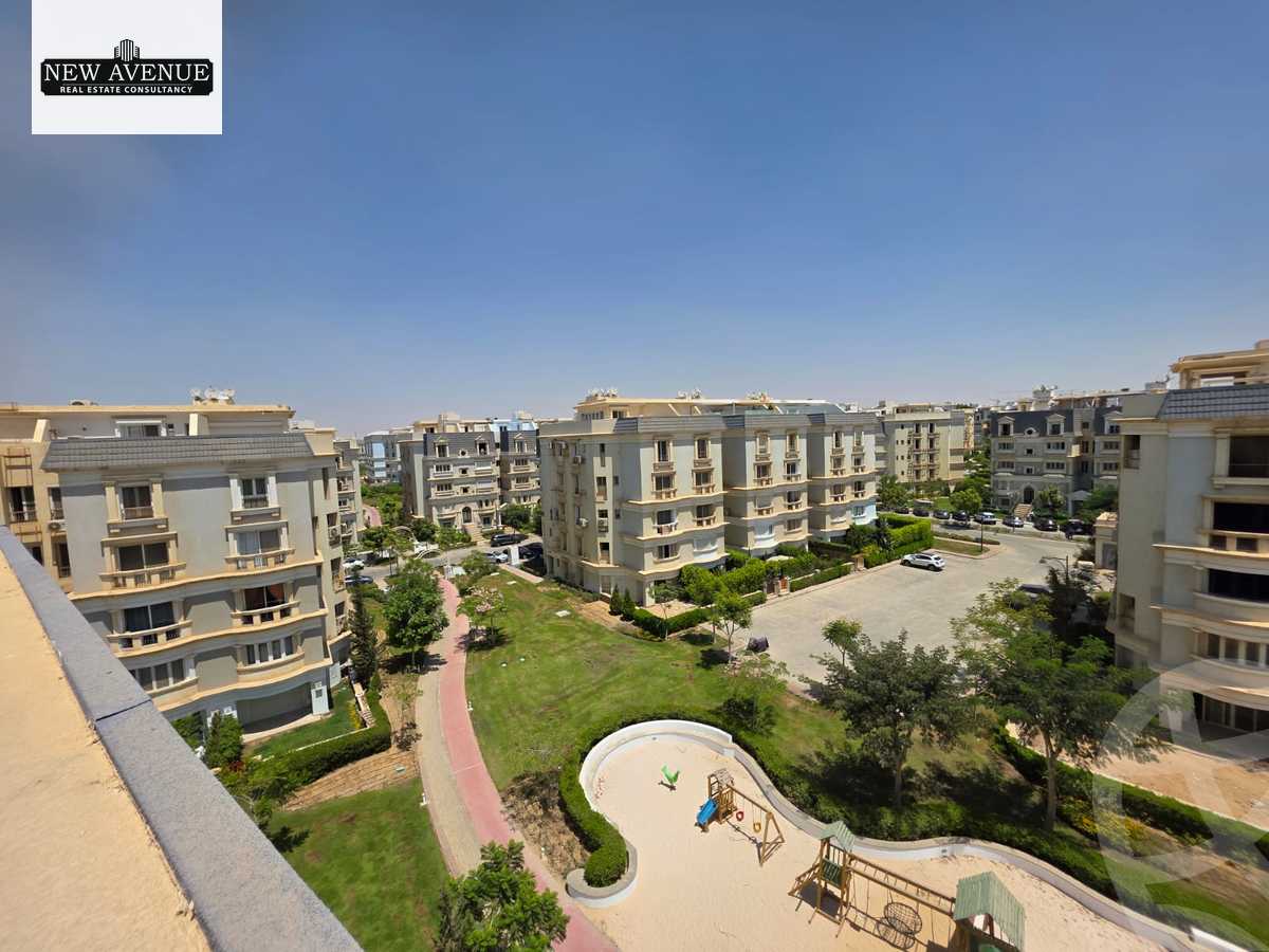 https://aqarmap.com.eg/ar/listing/6515445-for-sale-cairo-new-cairo-compounds-mountain-view-hyde-park