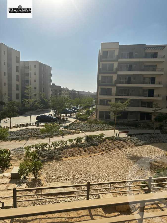 https://aqarmap.com.eg/ar/listing/6520047-for-sale-cairo-new-cairo-compounds-blm-hylz-nyw-kyrw