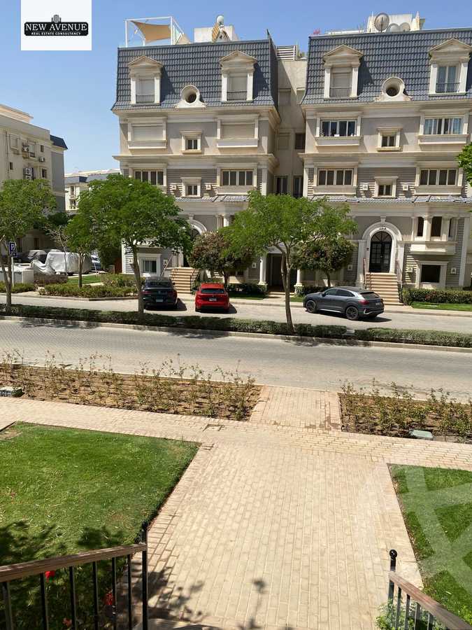 https://aqarmap.com.eg/en/listing/6522931-for-sale-cairo-new-cairo-compounds-mountain-view-hyde-park