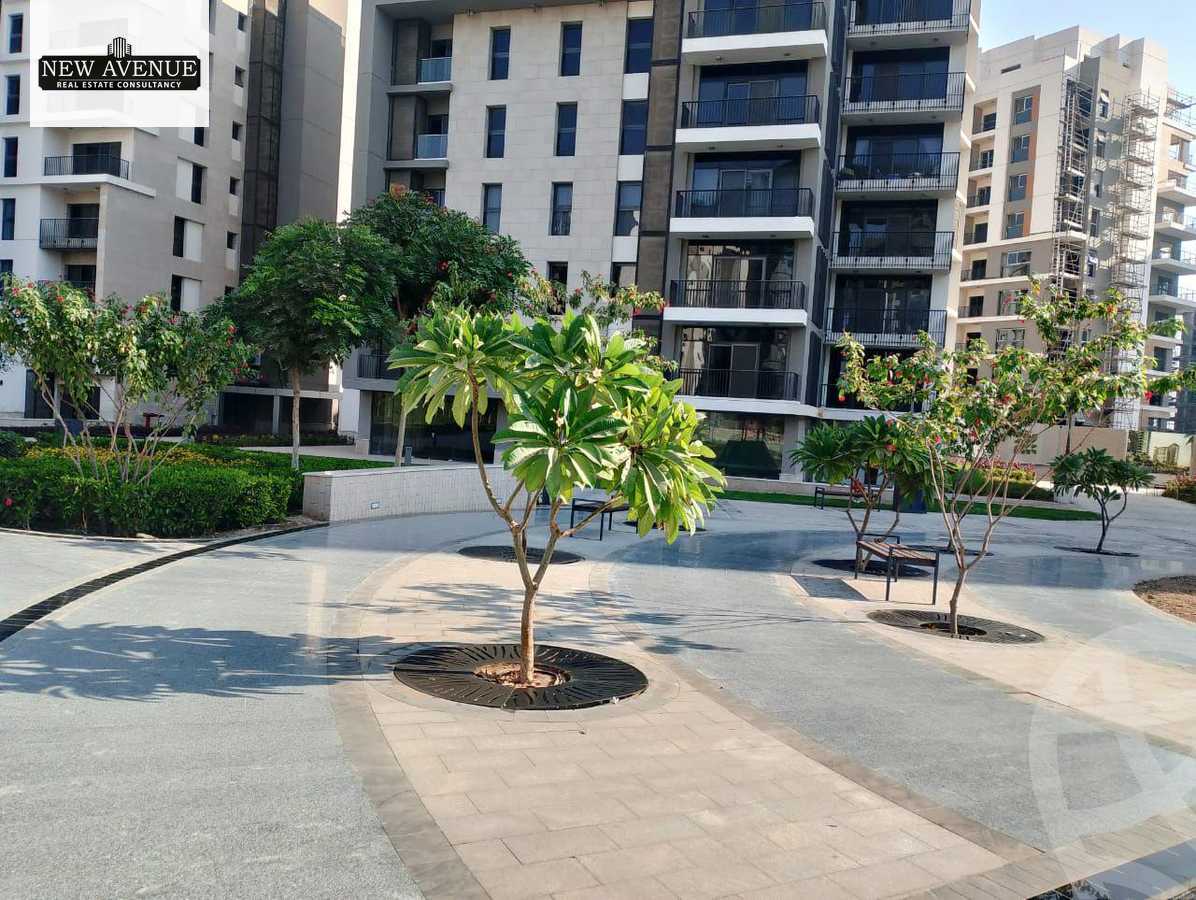https://aqarmap.com.eg/ar/listing/6525721-for-sale-cairo-el-sheikh-zayed-city-compounds-zyd-wr-llttwyr-park-towers-zed-el-sheikh-zayed-compound