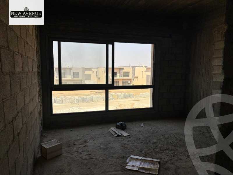 https://aqarmap.com.eg/en/listing/6528241-for-sale-cairo-new-cairo-compounds-swan-lake-the-scarlet-swan-lake-residence