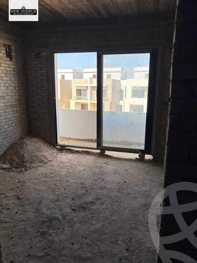 https://aqarmap.com.eg/ar/listing/6528814-for-sale-cairo-new-cairo-compounds-hyde-park-centre-ville-hyde-park